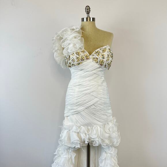 Mac Duggal Couture White High-Low Beaded Ruffle Feathers Prom Dress Gown (Sz 4) - Picture 3 of 16